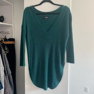 EXPRESS Green V-Neck Oversized Sweater